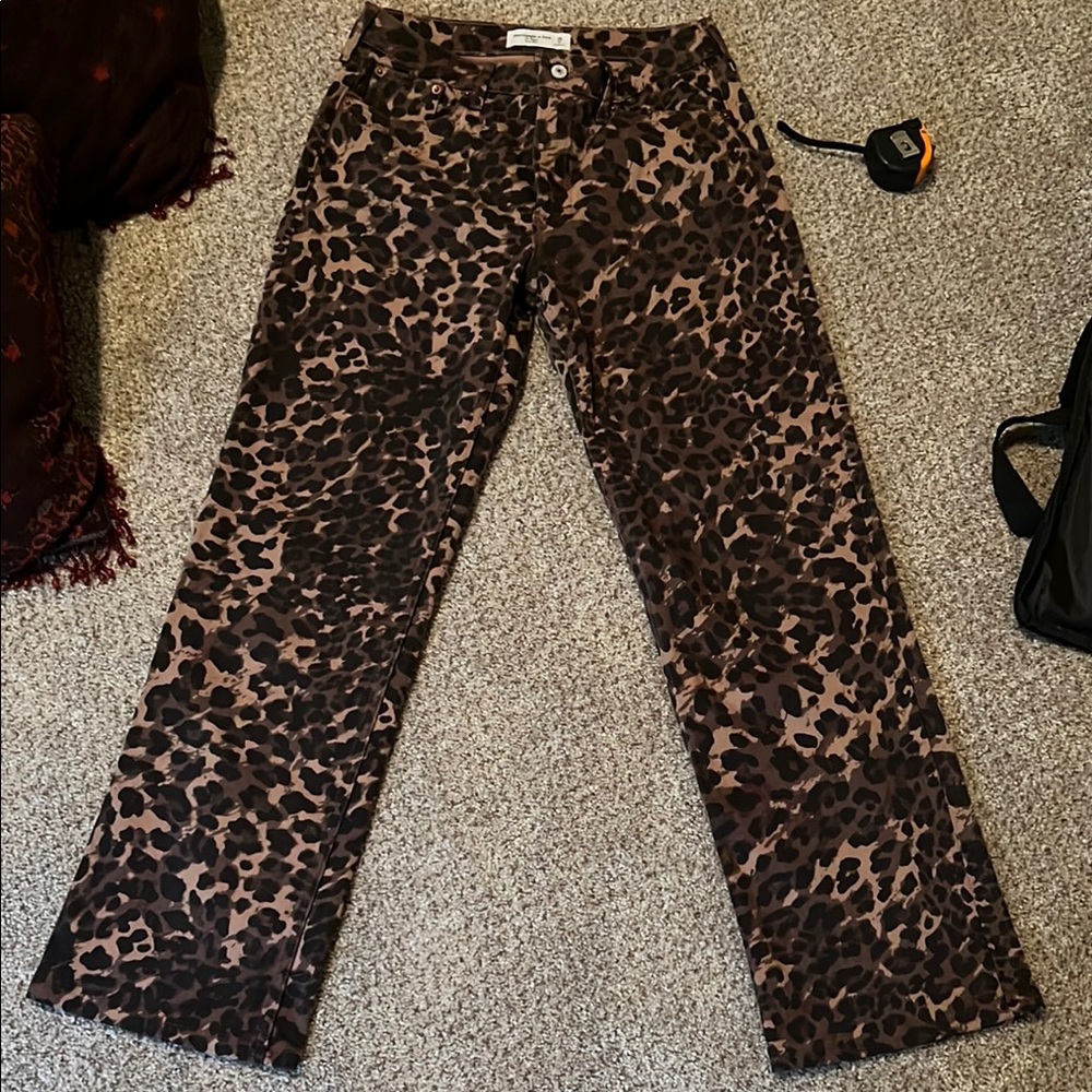 Abercrombie & Fitch Leopard Jeans